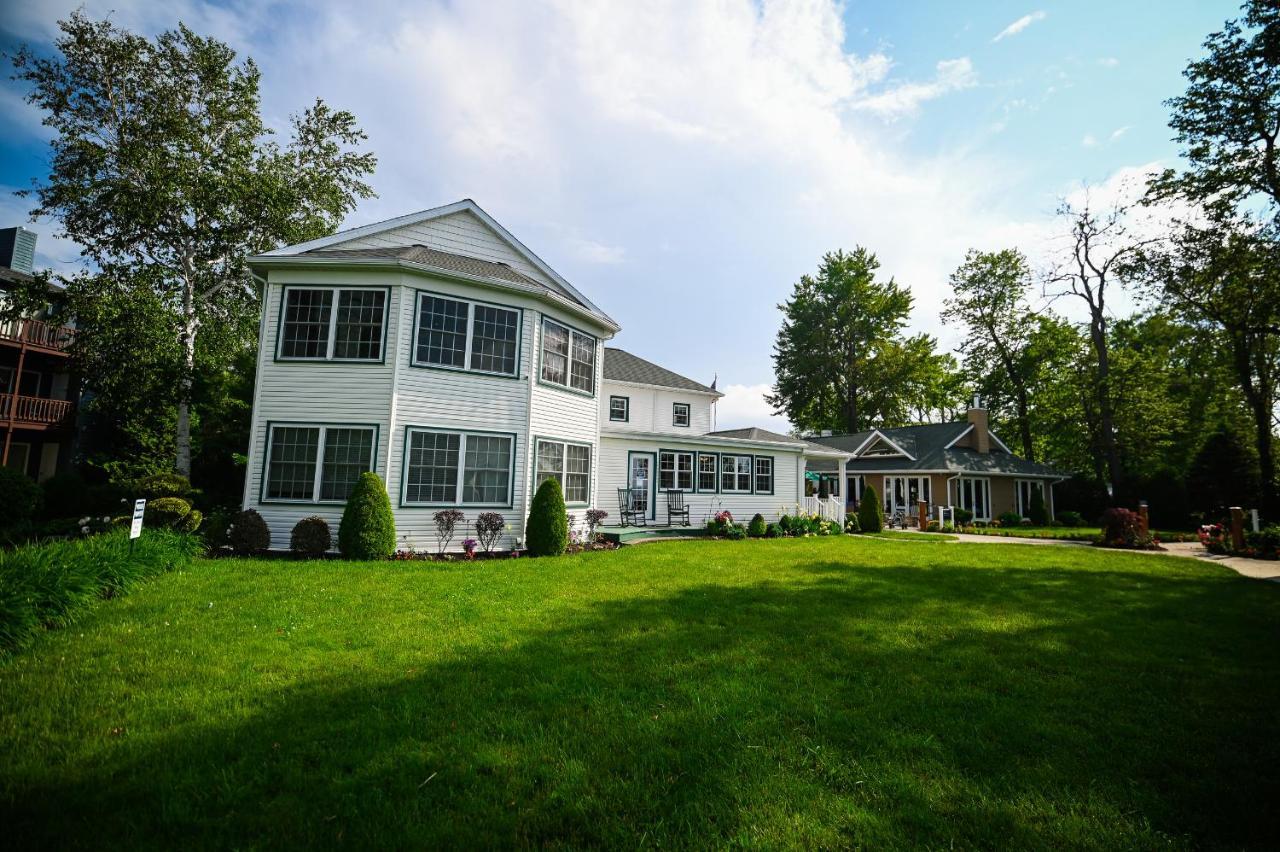 The Lakehouse Inn Geneva-on-the-Lake